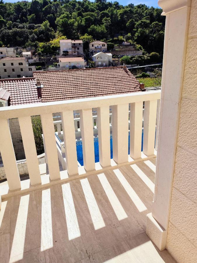 Apartment Making Memories Pucisca Exterior photo